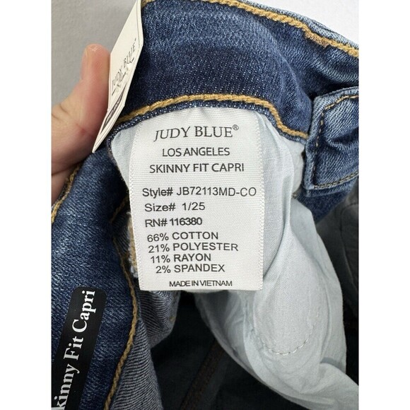 Judy Blue Skinny Fit Capri Women’s 1/25 Blue Denim Jeans Mid Rise Side Slit NEW - Picture 8 of 12